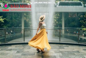 co nen mua bao hiem du lich